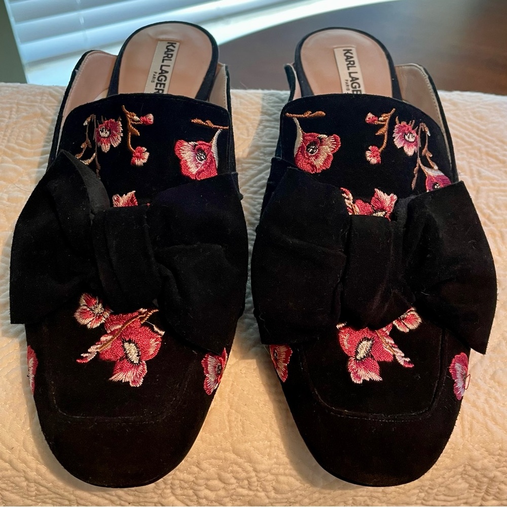 Karl Lagerfield Sz 9.5 Black Velvet Mules W/Pink/Wht Flowers & Big Bows! Pretty!
